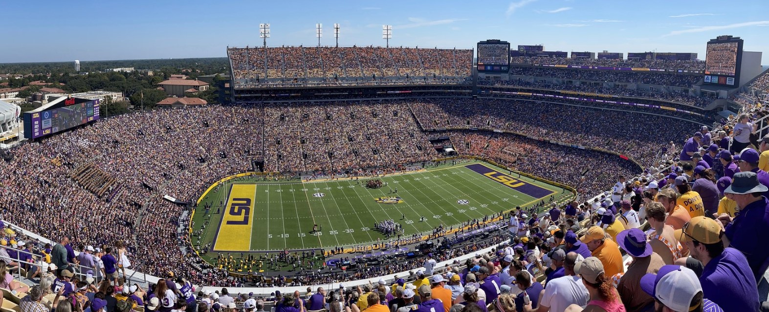 Tiger Stadium - Facts, figures, pictures and more of the LSU